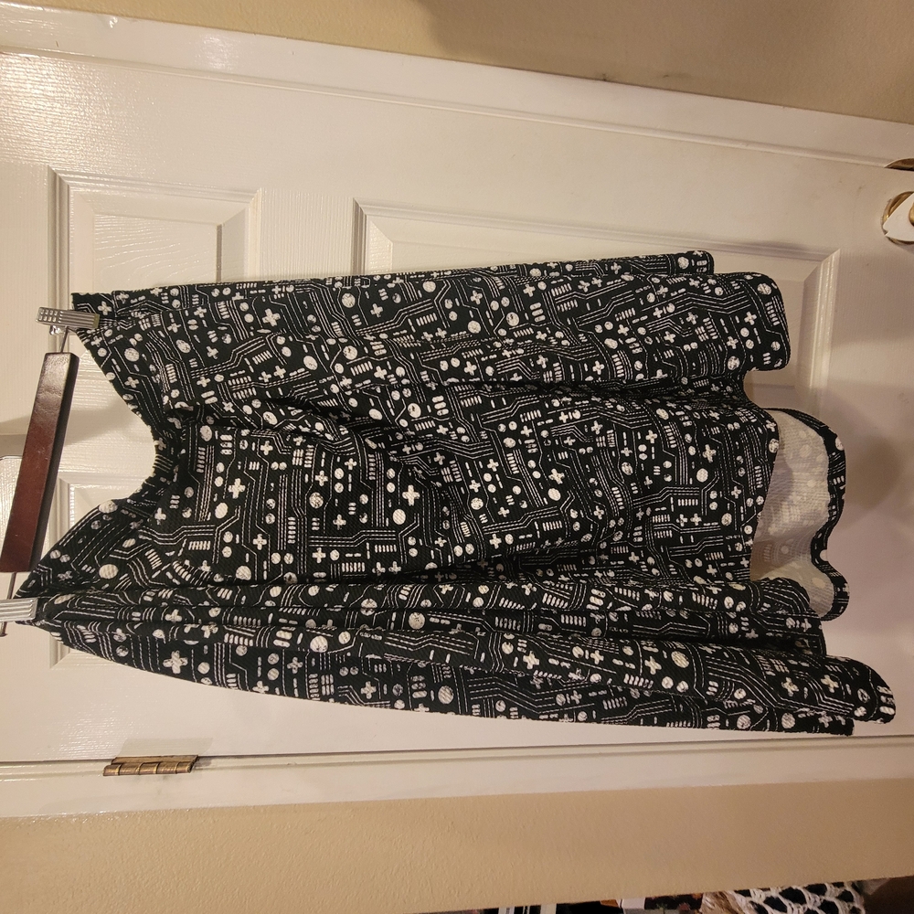 Lularoe Black and White Game Controller Patterned Skirt